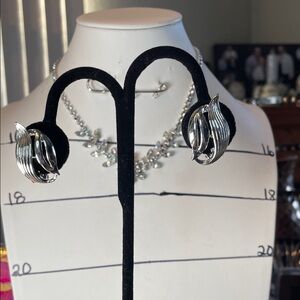 Elegant Silver Leaf Earrings